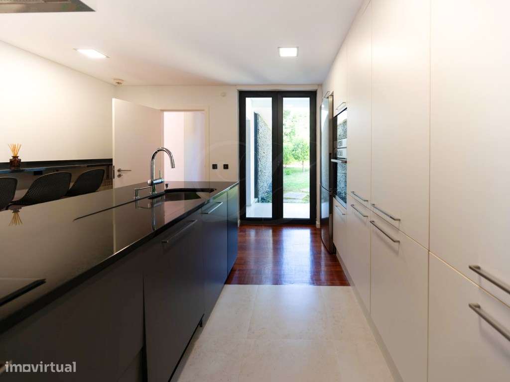 Moradia T5+2 c/piscina e Vista sobre Palácio de Sintra e Serra | Si...-14