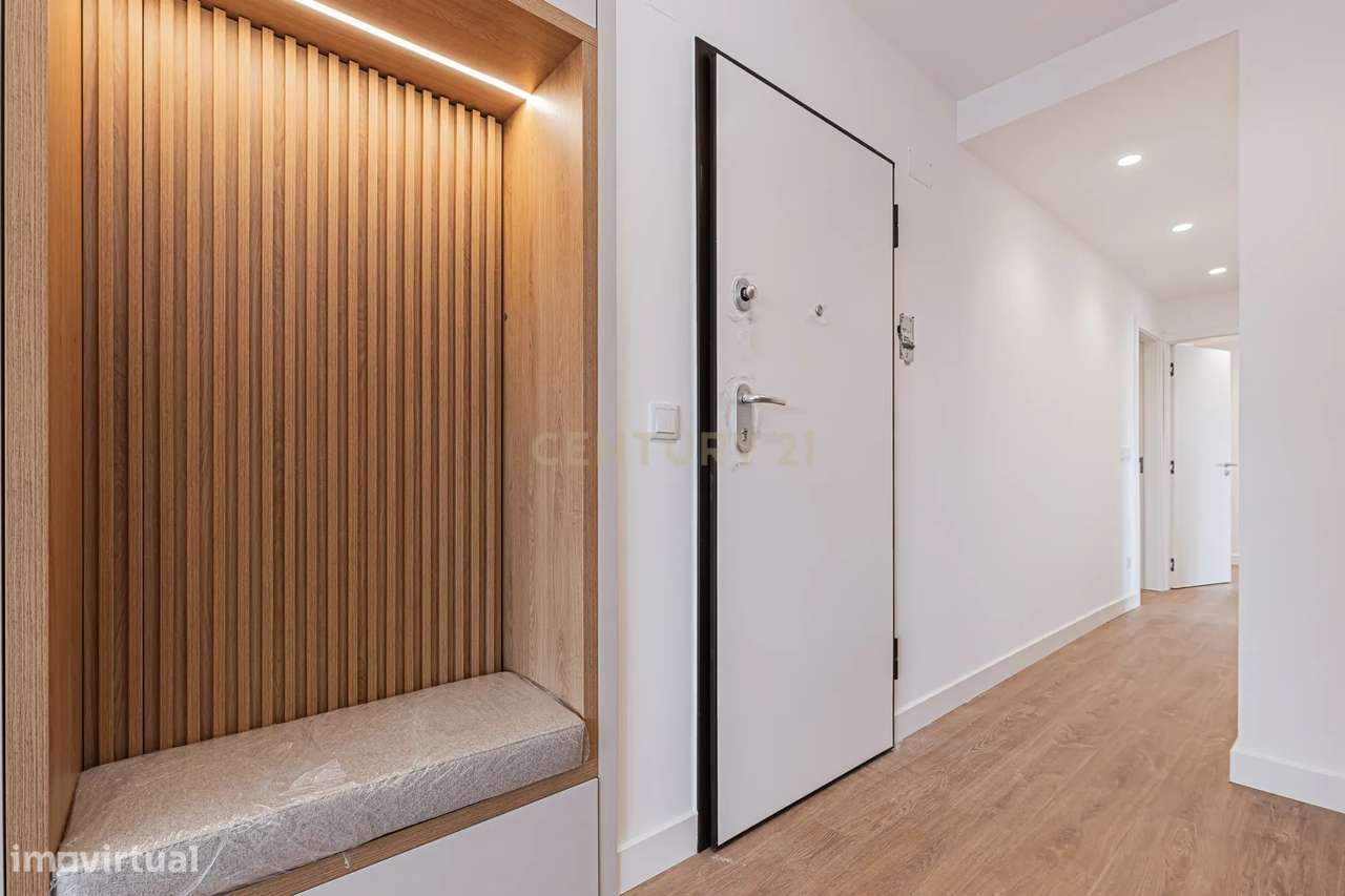 T3 Reabilitado no Icónico Prédio M Bica – Qualidade, Conforto e Funcio - Grande imagem: 5/60