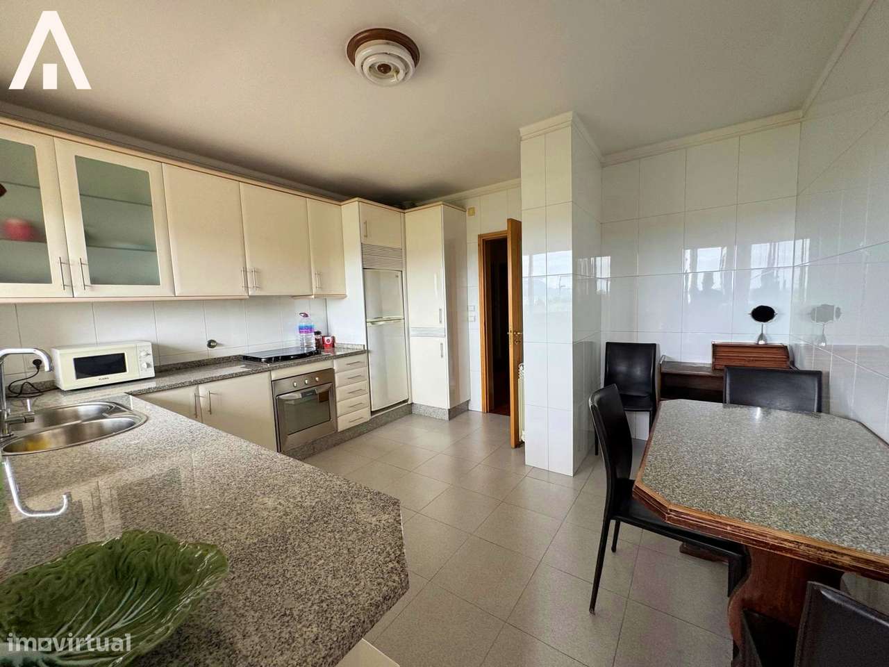 T3 com garagem- Edf. Quinta Nova - Grande imagem: 4/12