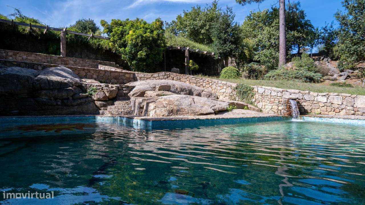 Moradia Térrea de 596m2 em Terreno de 10.000m2 | Paços de...-36