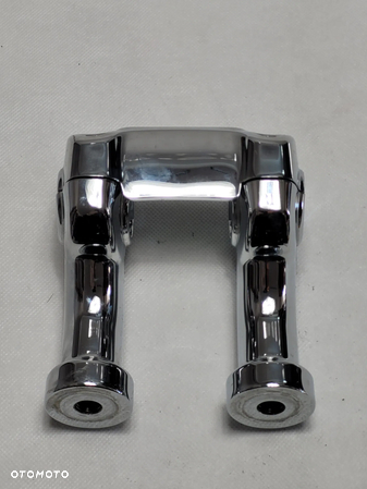 Mocowanie kierownicy licznika risery Harley Davidson Softail Breakout 55900105 55900102 - 2