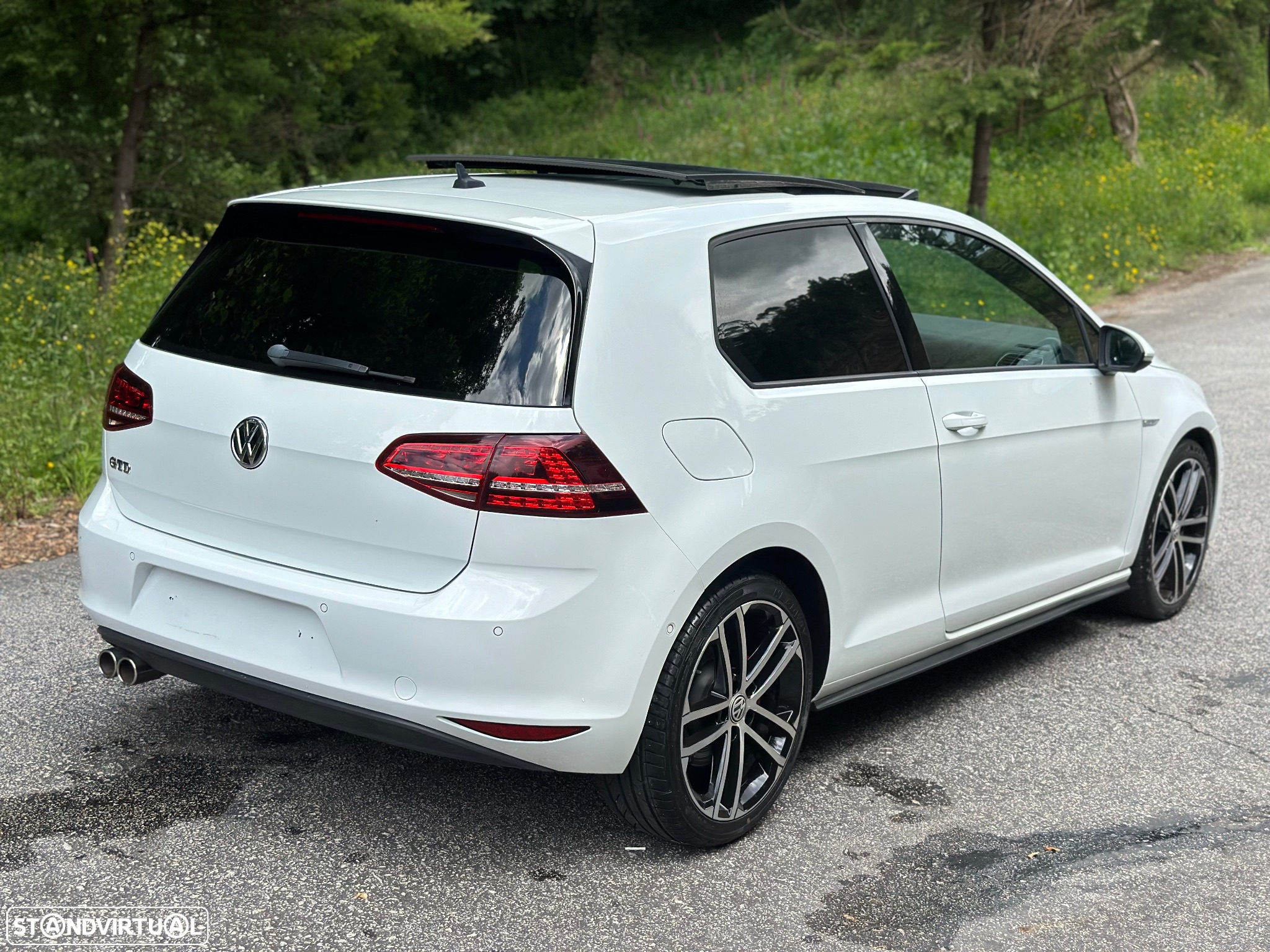 VW Golf 2.0 TDI GTD - 8