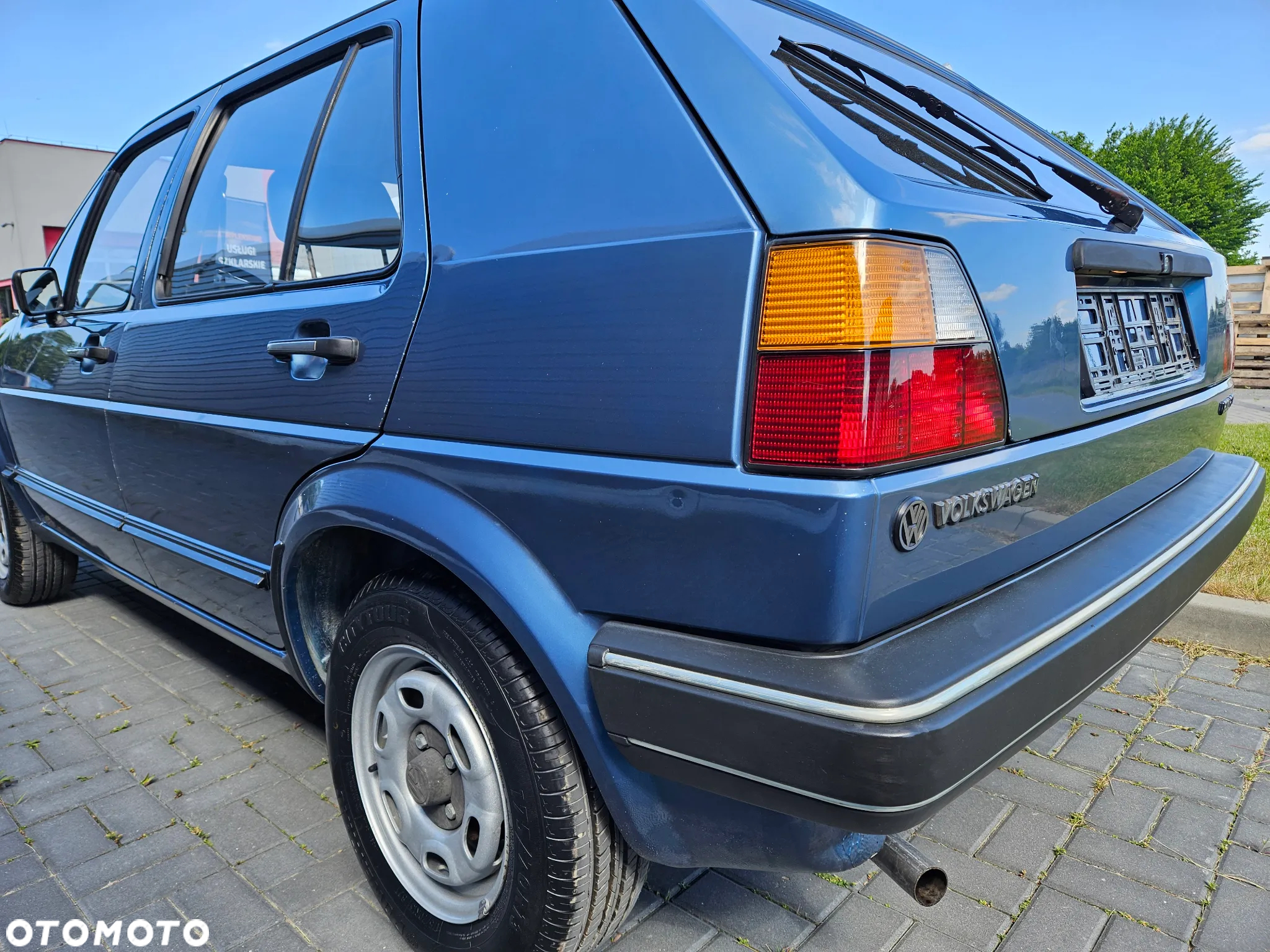 Volkswagen Golf - 25