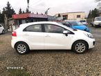 Kia Rio 1.2 L - 4