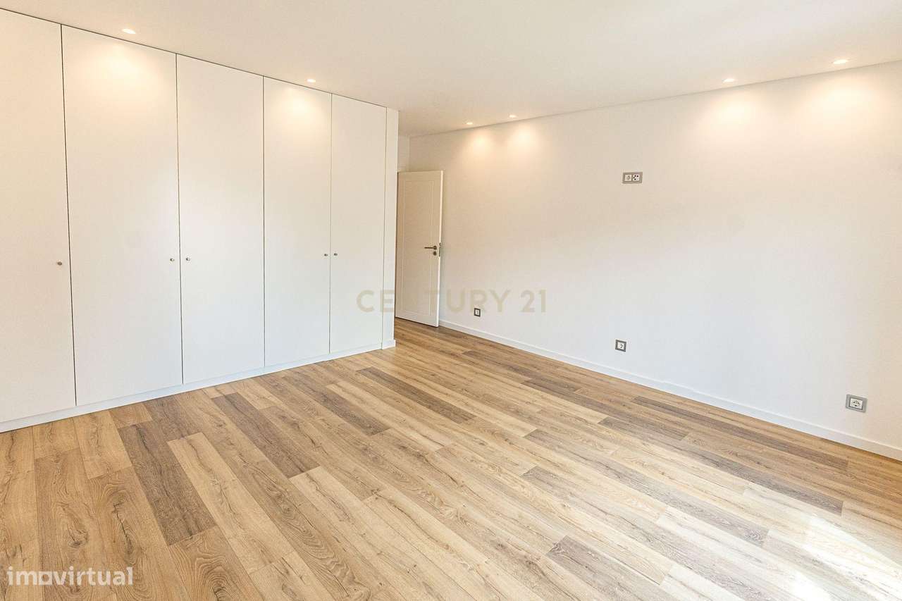 Moradia T6 de Luxo - 924 m² - Piscina -  São Pedro da Cadeira - Nova-43