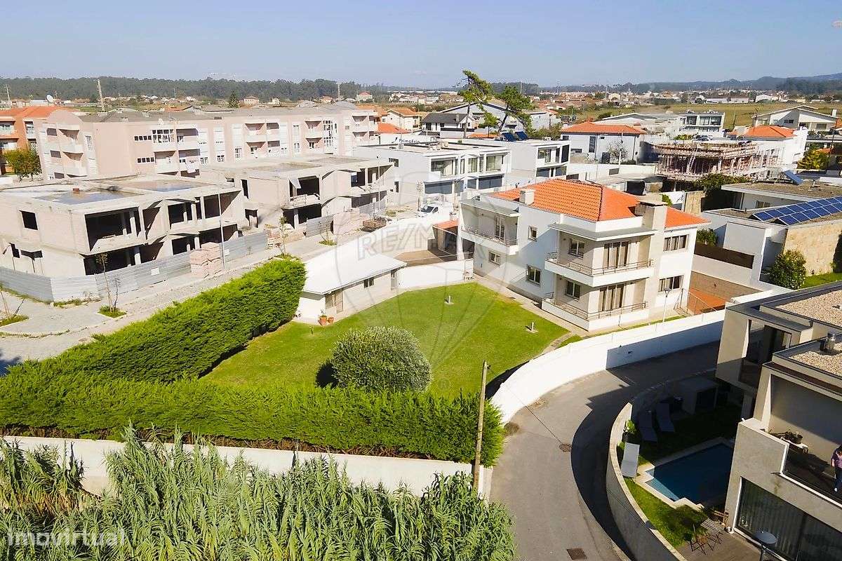 Moradia T4 para venda - Grande imagem: 2/34