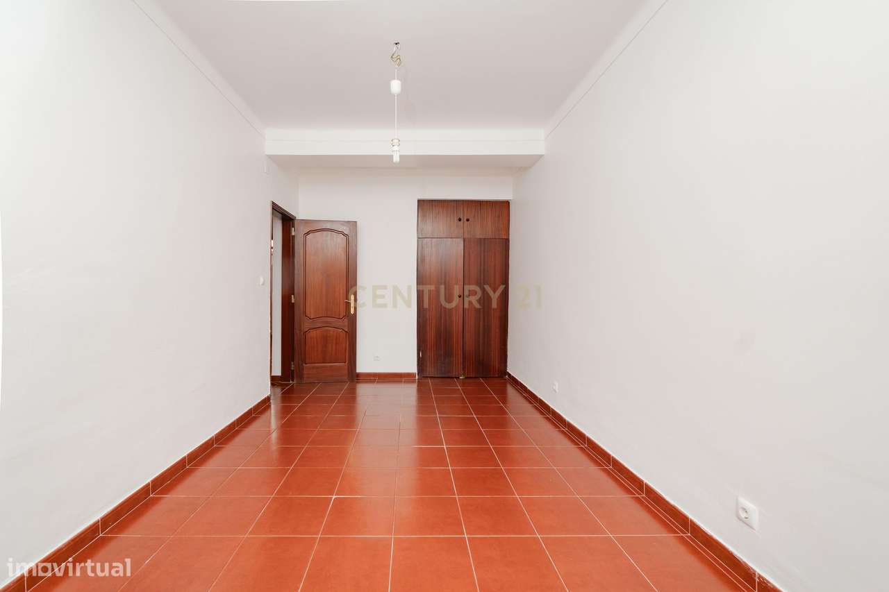 T2 na Rua Dr. Gama Barros 71 Alvalade, Lisboa-12