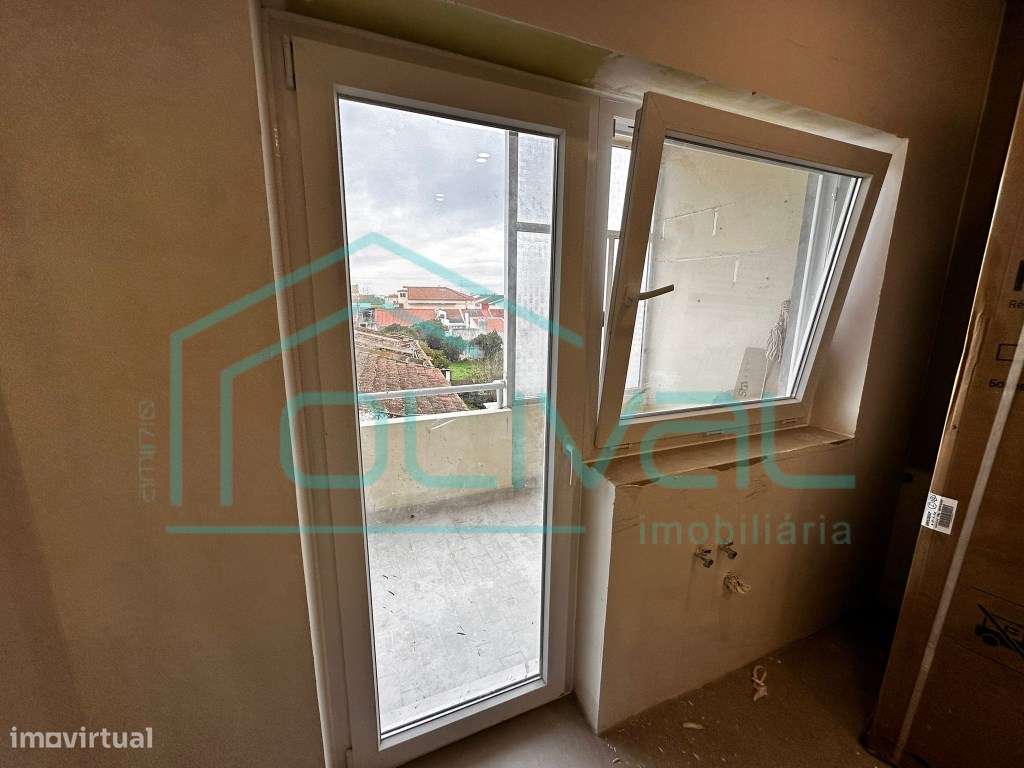 Apartamento T2 Totalmente Remodelado no Centro da Cidade - Grande imagem: 4/20