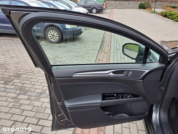 Ford Mondeo Turnier 2.0 EcoBlue Titanium - 37