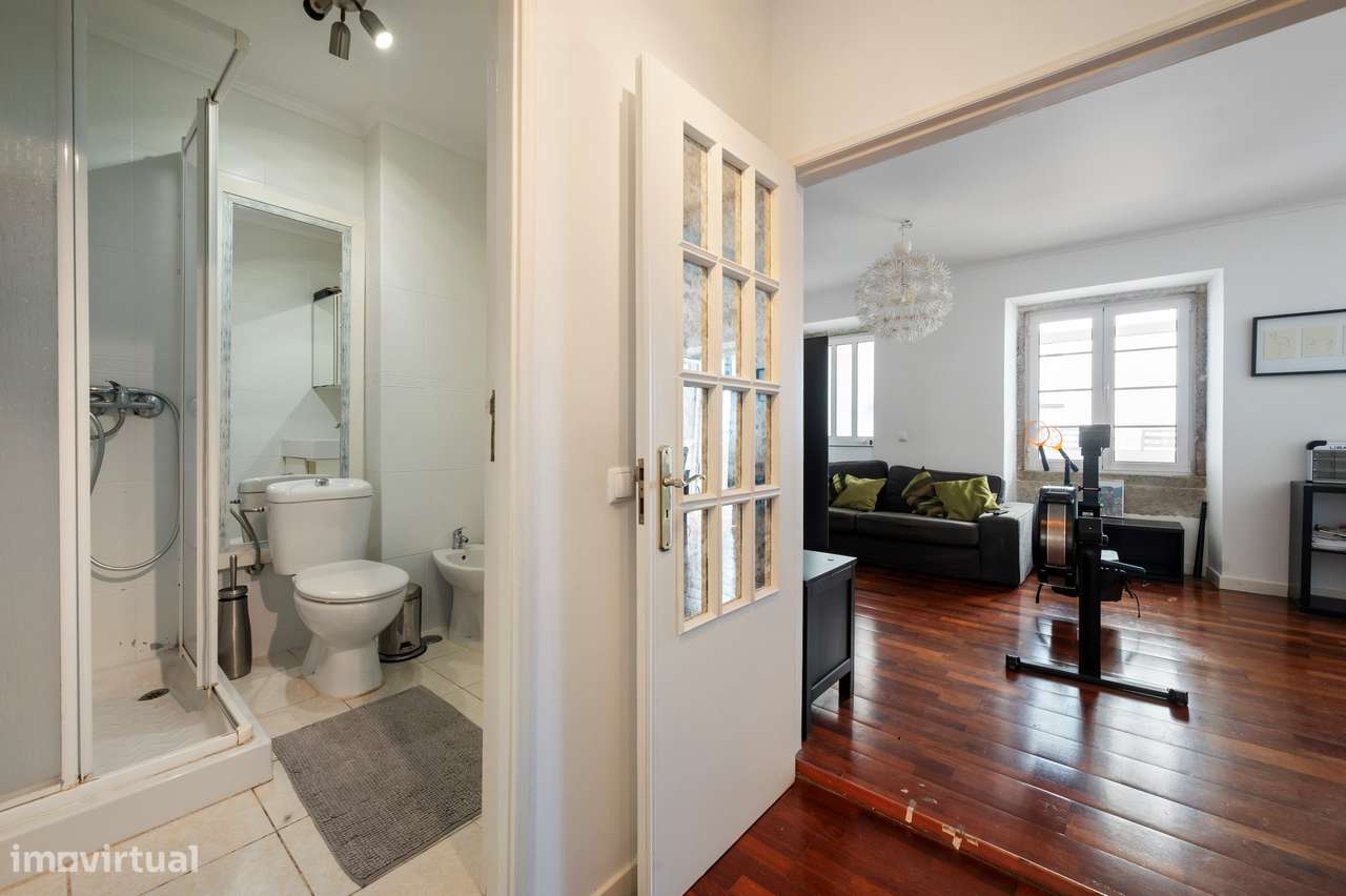 Apartamento T2+1 com 50 m² de Logradouro privativo e garagem, Lisboa-11