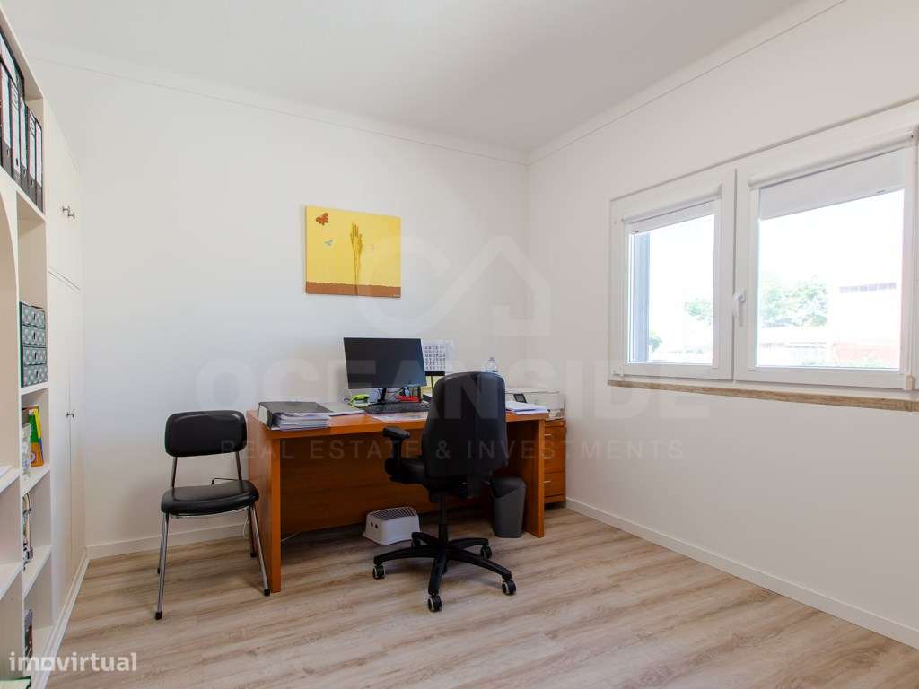Moradia T6+1 renovada em Benavente-26