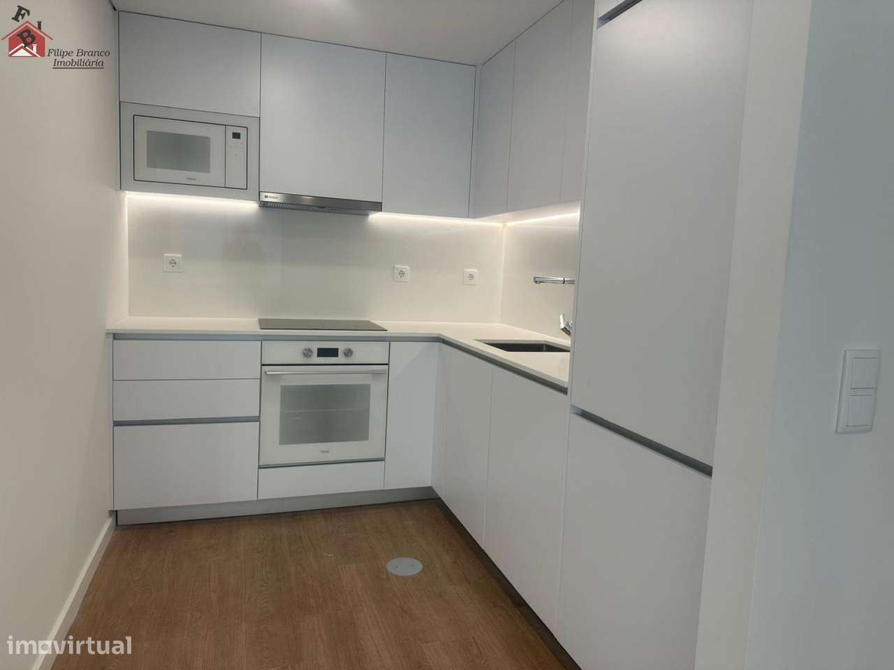 SENSACIONAL T2 NOVO VISTA MAR! GAIA ! PRONTO HABITAR-11