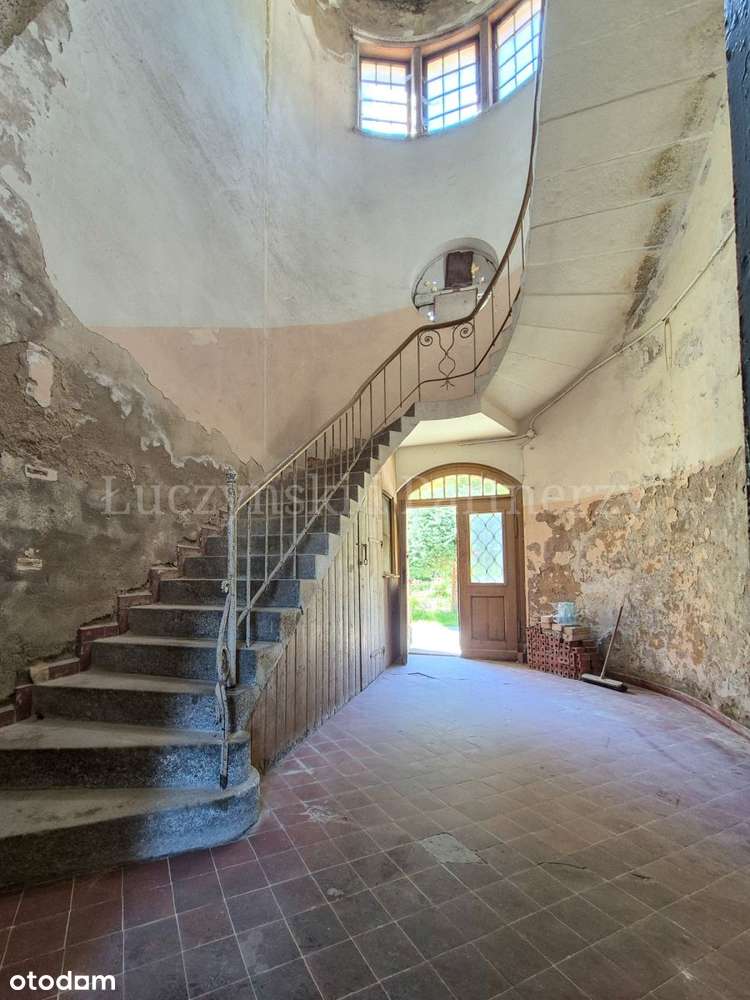 Nietuzinkowa nieruchomość w Kowarach-7