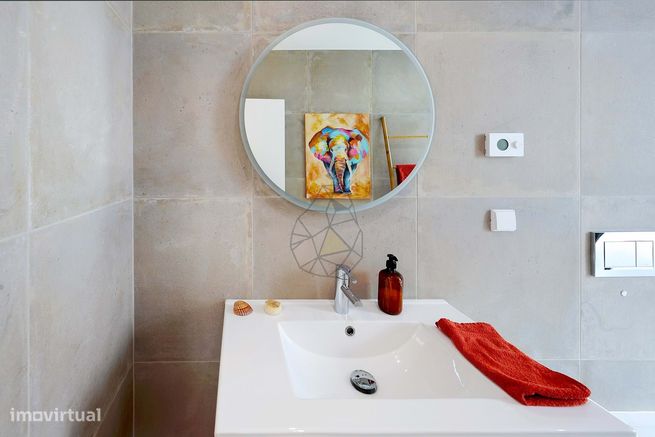 Moradia Térrea Moderna com Acabamentos de Luxo em Monte Canelas – Port-14