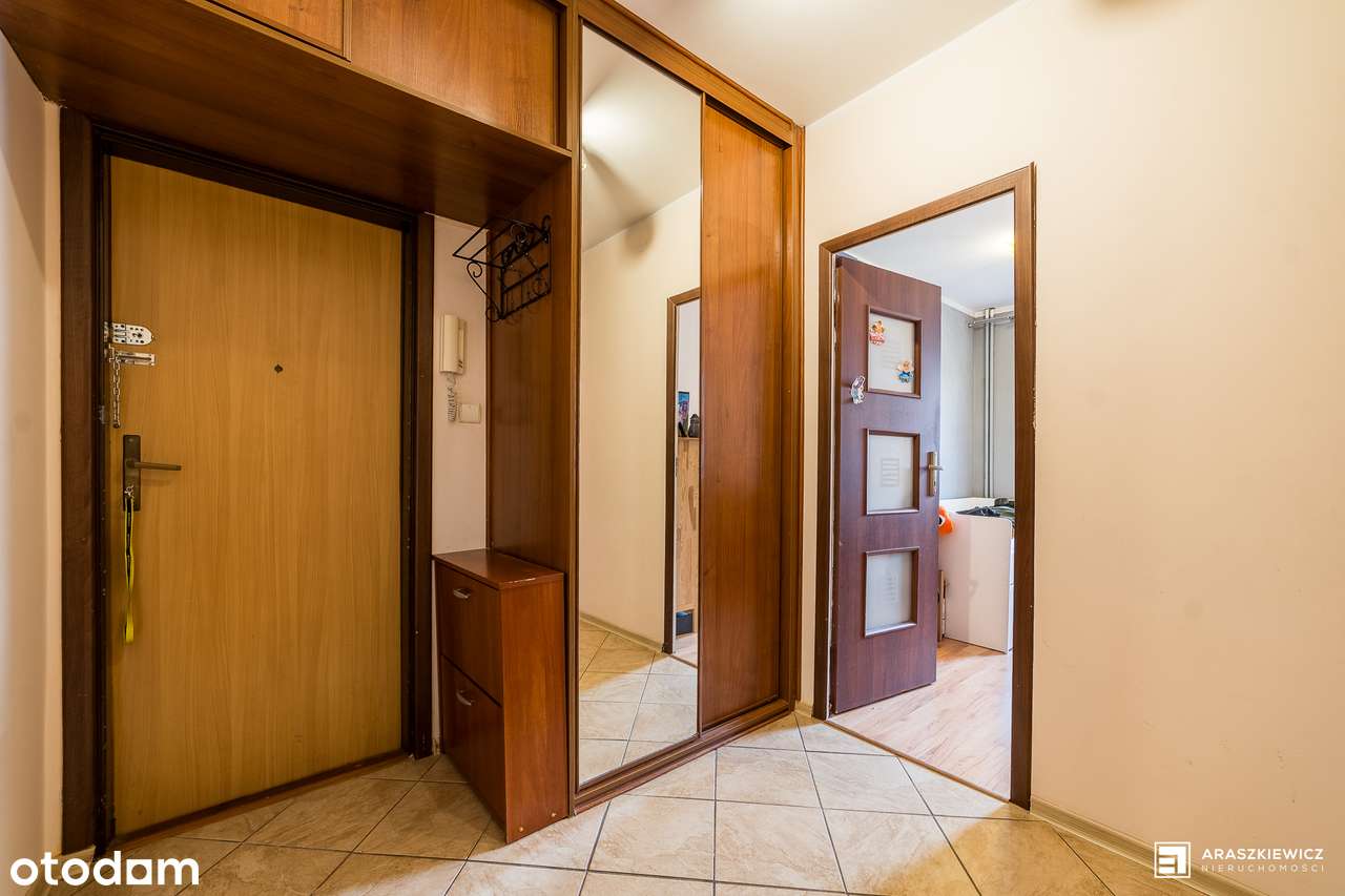 PRZESTRONNE M2 w spokojnej i dobrze skomunikowanej okolicy - obok PST!-9