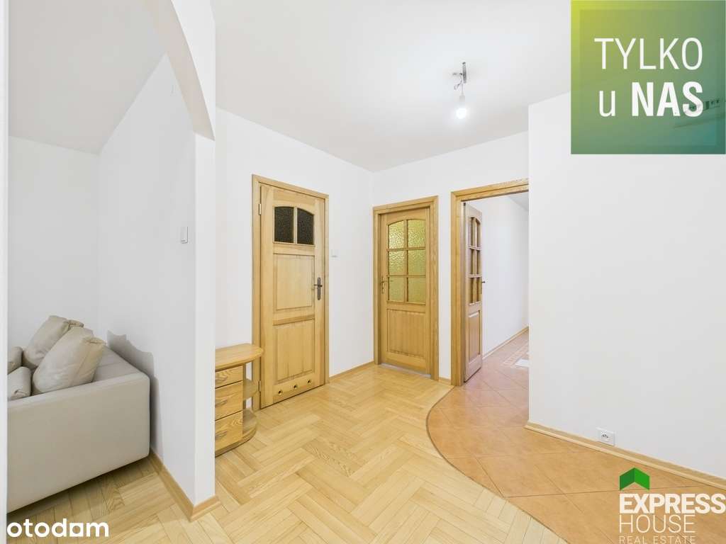 Niepowtarzalne mieszkanie w sercu miasta-12