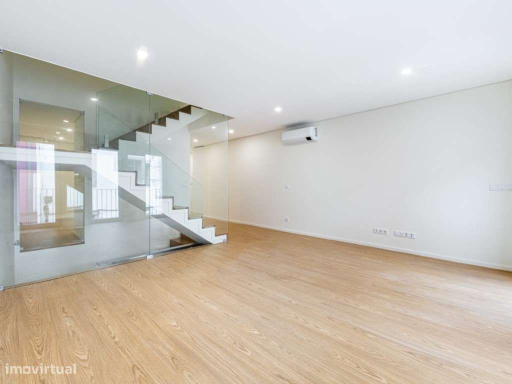 Prédio Moradia novo no Centro Histórico de Braga-9