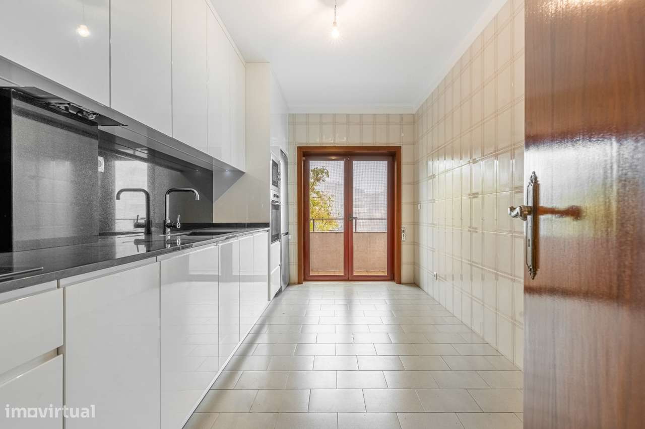 Apartamento T3 remodelado em São Vicente, no centro de Braga! - Grande imagem: 2/16