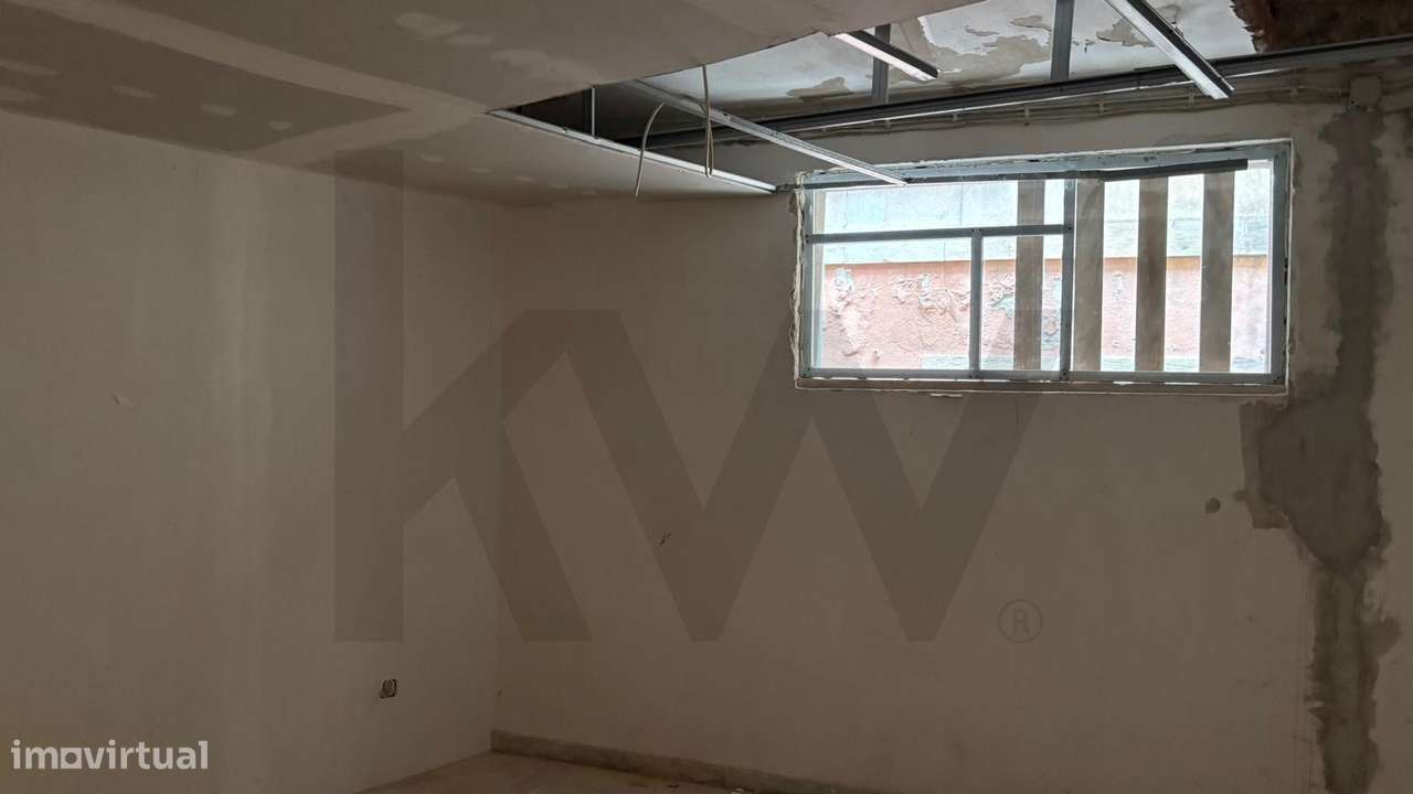 Loja Exclusiva em Bruto na Rua do Salitre – 731 m2 com Luz Natural e P - Grande imagem: 5/28