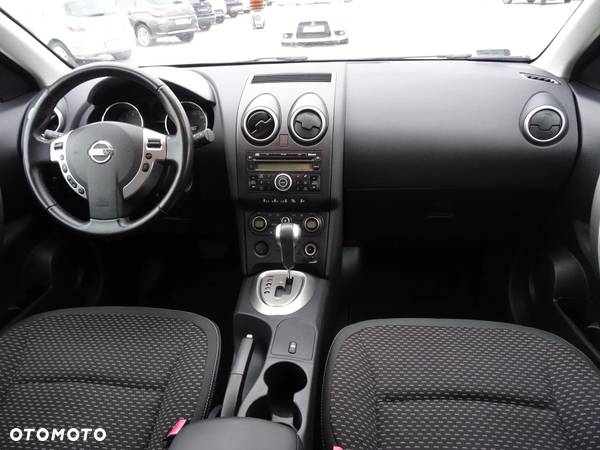 Nissan Qashqai 2.0 CVT 360 - 12