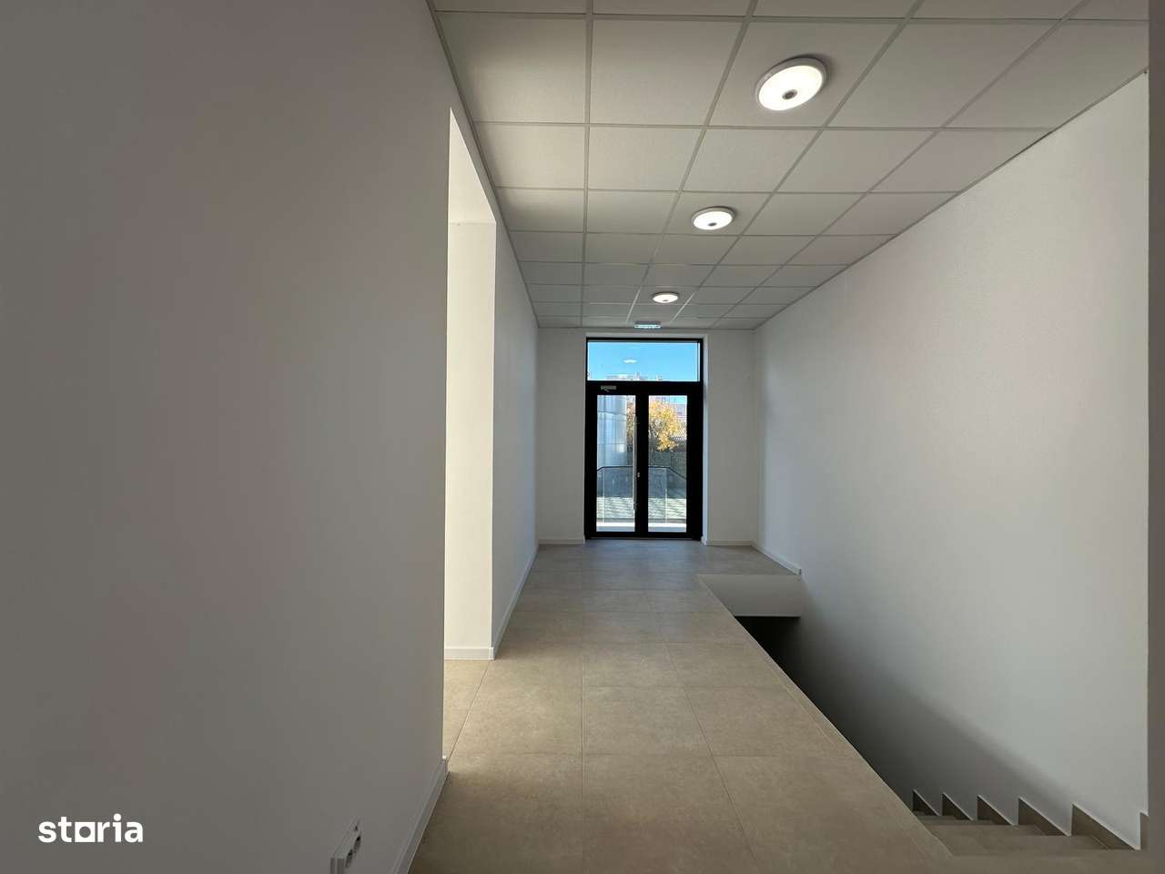 Spatii de la 30mp la 222mp, bd. Poitiers-14