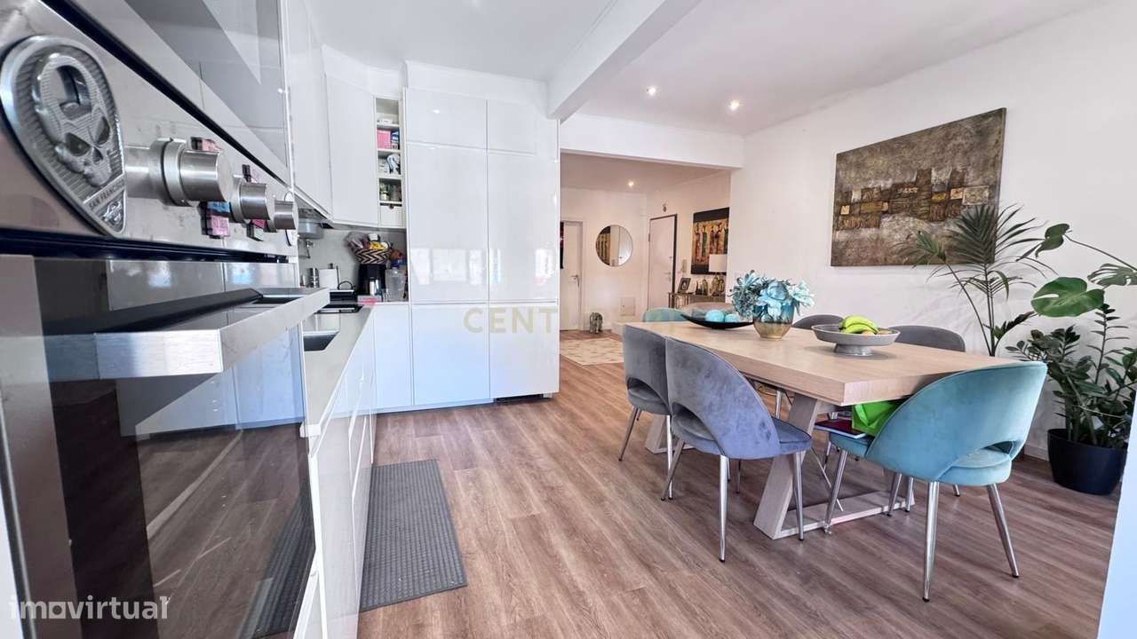 Apartamento Renovado em Almada com 3 Quartos e 2 WC - Grande imagem: 5/13