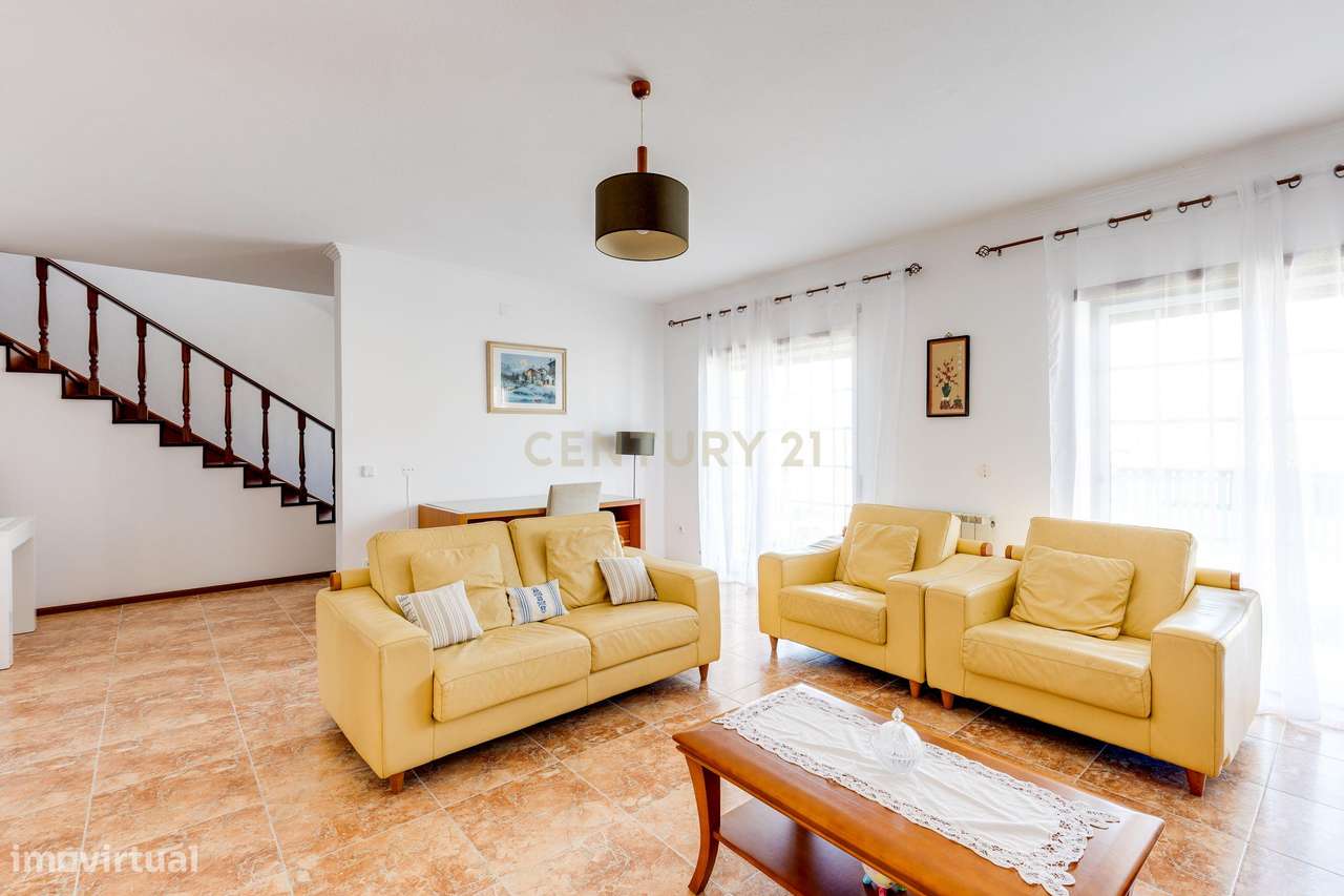 Moradia Geminada a 450mt da praia da Vieira de Leiria - Oportunidade Ú-7