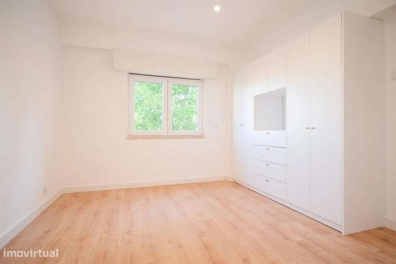 Apartamento T1 Venda em Massamá e Monte Abraão,Sintra-13