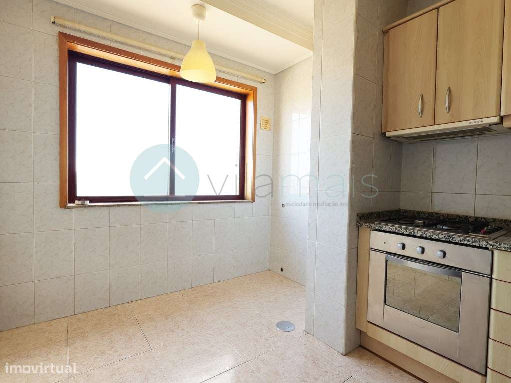 Apartamento T2 com garagem e arrumos - Rua Campo da Cana, Valongo - Grande imagem: 5/28