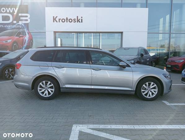 Volkswagen Passat 2.0 TDI EVO Essence DSG - 5