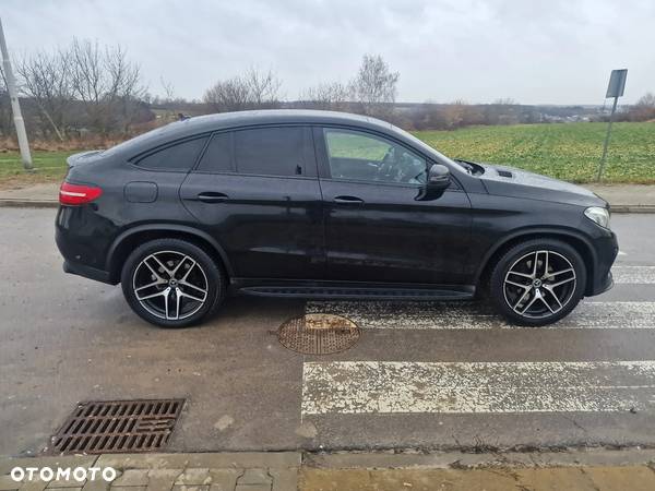 Mercedes-Benz GLE - 31