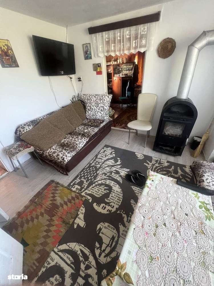 Casa cu 70 arii teren grădina in Teaca - Imagine principală: 5/13