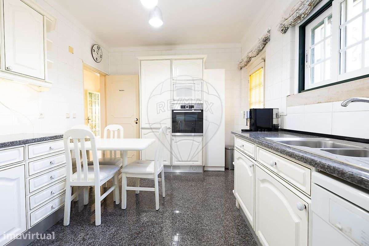 Moradia T4 para venda-15