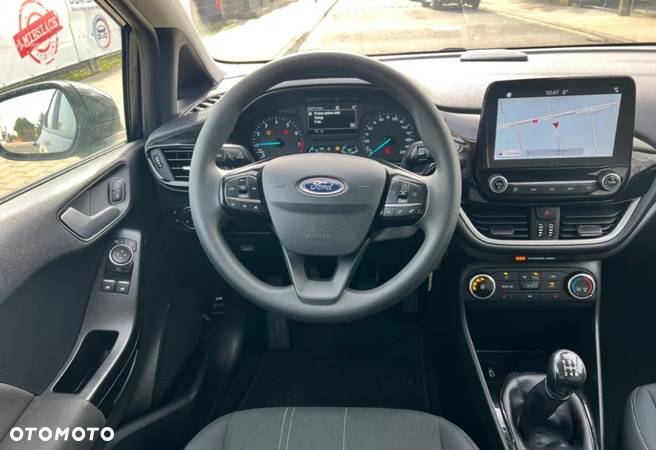 Ford Fiesta 1.1 S&S TITANIUM - 9