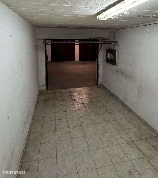 Garagem/box/ Cacém/Agualva - Grande imagem: 4/6