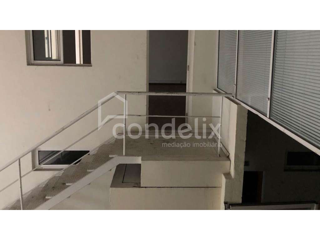 Armazém para venda em Silvares, Lousada - Grande imagem: 3/12