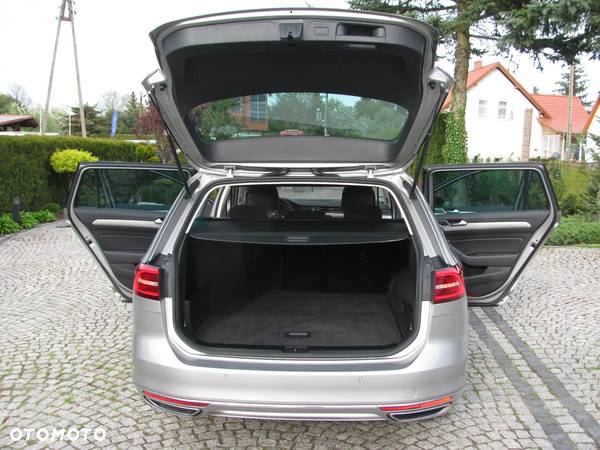 Volkswagen Passat 2.0 TDI Bi-Turbo BMT 4Mot Highline DSG - 14