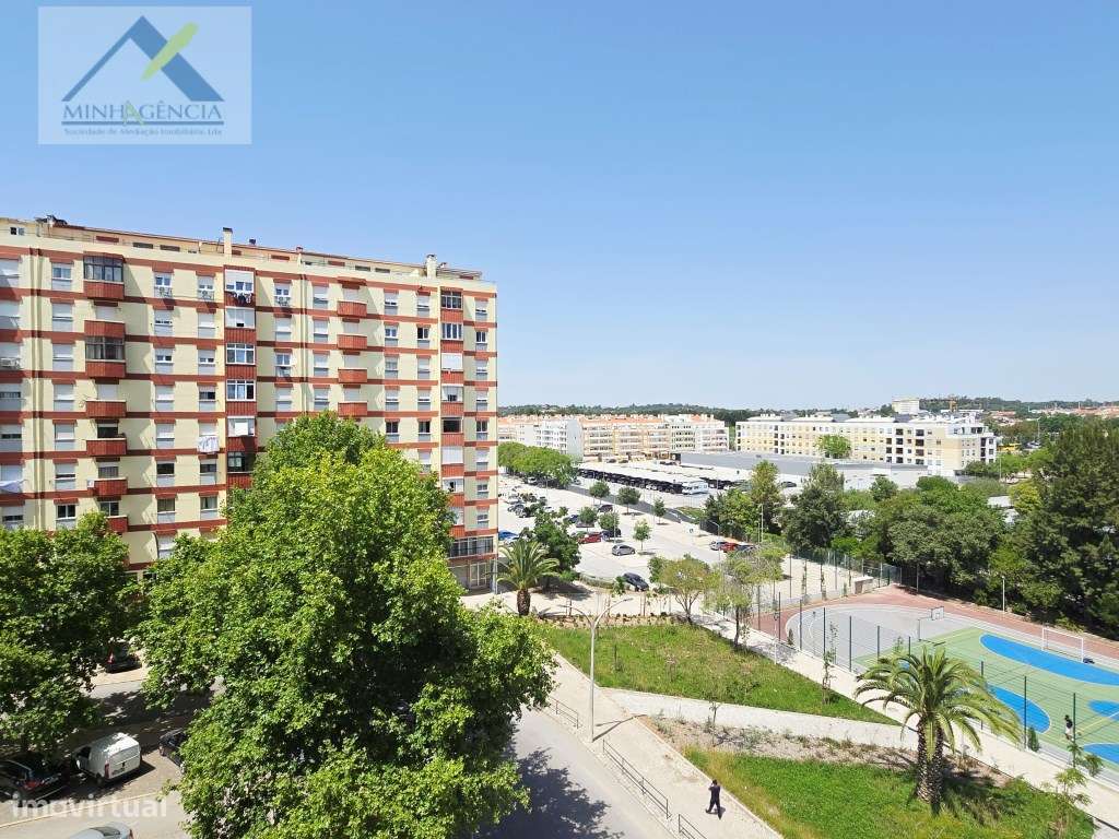 Apartamento T3 remodelado no Bairro do Liceu em Setúbal-19