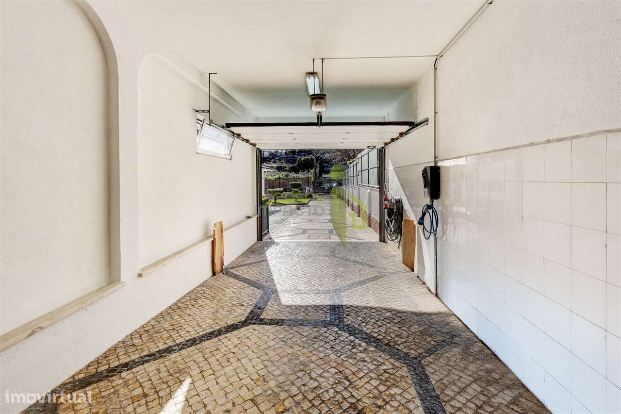 Moradia Clássica T3 transformada em T4, em Rio de Mouro, Sintra-53