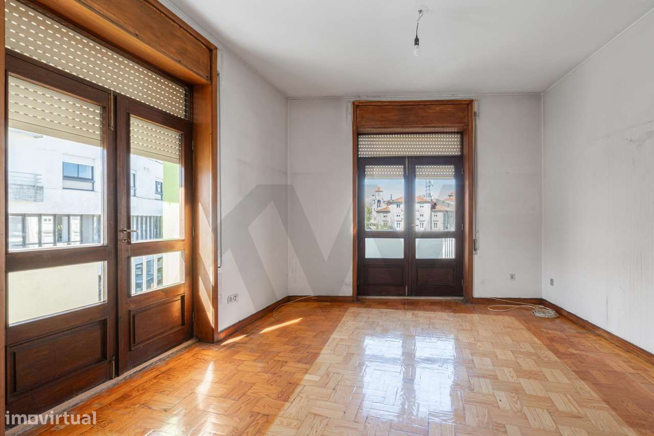 Apartamento T3 Praça Luís Ribeiro - S. João da Madeira - Grande imagem: 3/36