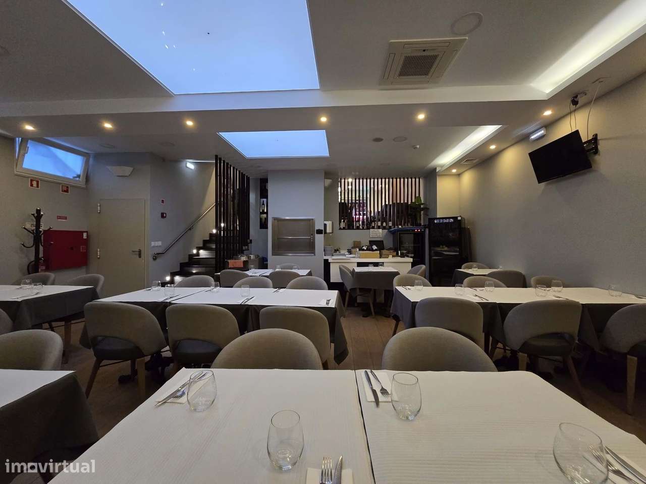Trespasse – Restaurante com um magnifico faturamento, junto à Av. Colu-7