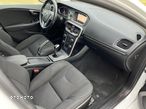 Volvo V40 T2 Momentum - 12