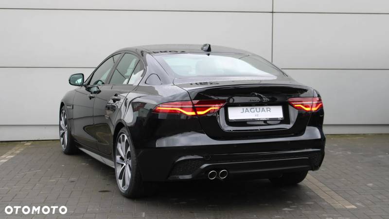 Jaguar XE 2.0 D200 mHEV AWD R-Dynamic SE - 2