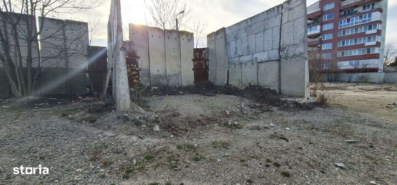 Teren multifunctional in cart. CFR - Imagine principală: 4/6