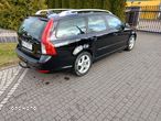 Volvo V50 D2 Momentum - 2