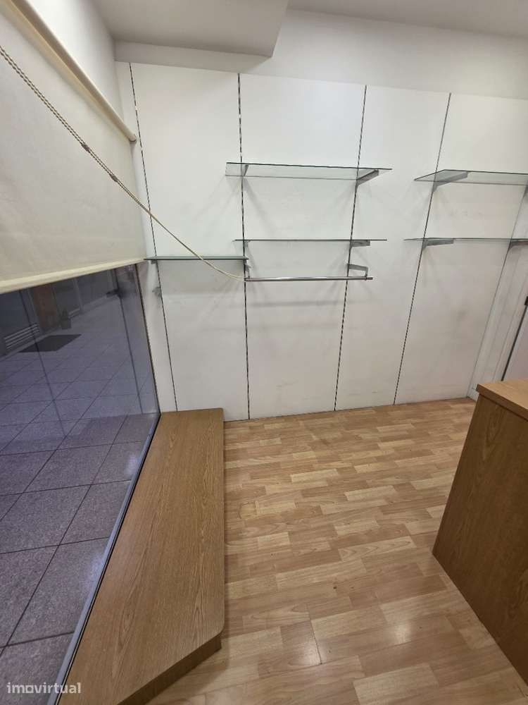 NEGÓCIO GARANTIDO! Loja em Galeria (100% Ocupação) - S. Mamede Infesta - Grande imagem: 5/14