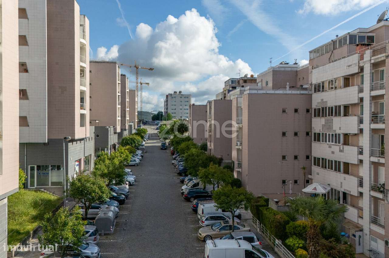 Apartamento T3 em Ferreiros, Braga-37