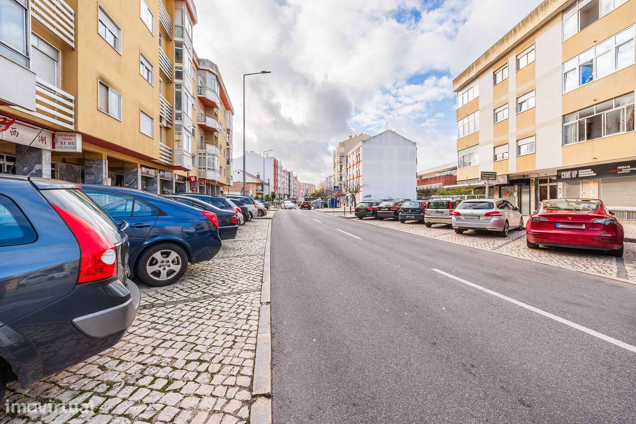 T2 totalmente remodelado no Cacém-40