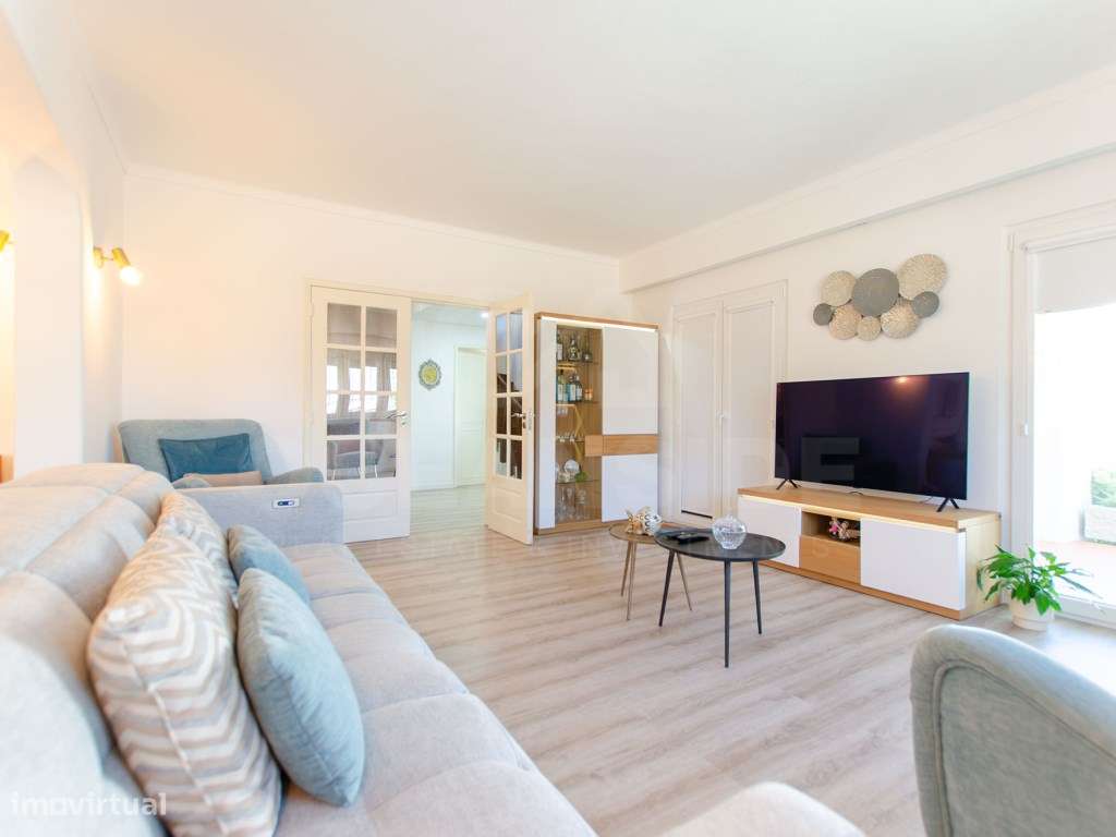 Moradia T6+1 renovada em Benavente-7