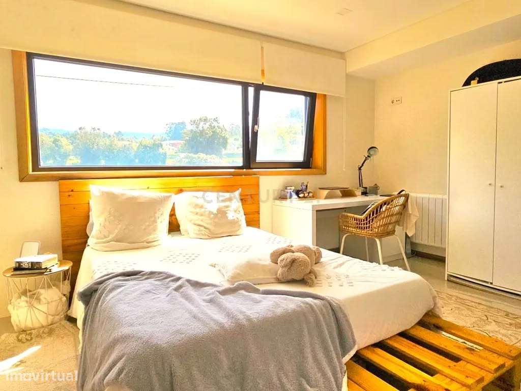 Moderna Moradia T4 com Piscina em Aldreu, Barcelos-17